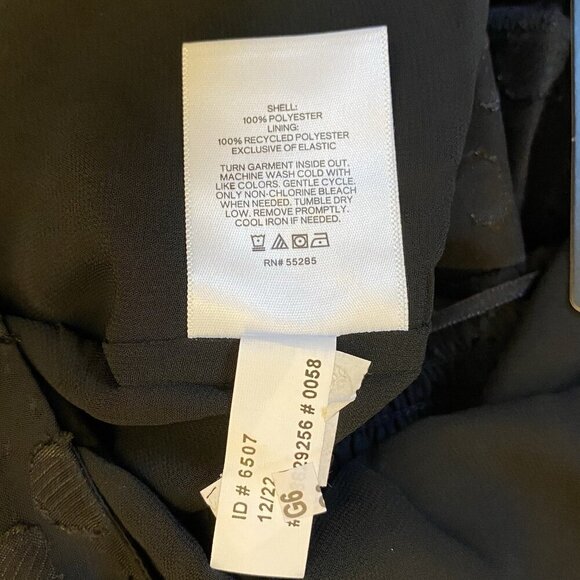 Express Women’s Polka Dot One Shoulder Banded Bottom Top Black Size XS NWT $68 - Picture 16 of 16